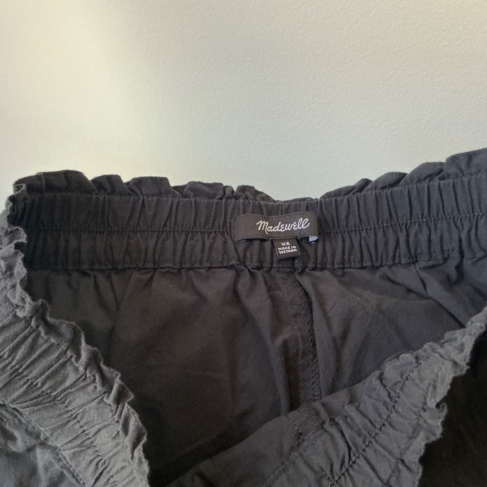 Madewell Shorts - Picture 2 of 2